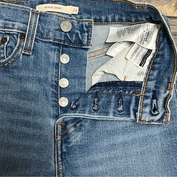 Levi’s High Rise Wedgie Short Size 24 Button Fly Cuffed Stretch - Picture 11 of 16